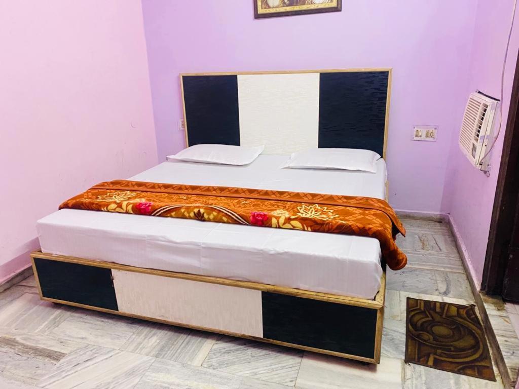 Hotel Hari Ganga - Harkipauri Road Haridwār Dış mekan fotoğraf