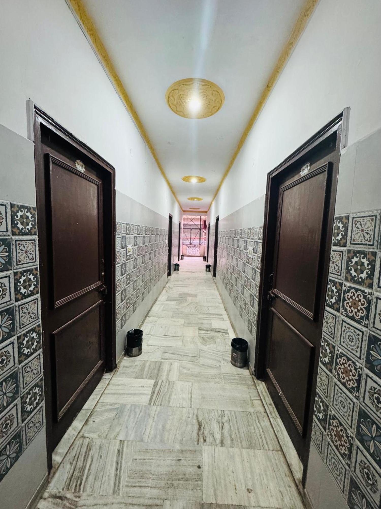Hotel Hari Ganga - Harkipauri Road Haridwār Dış mekan fotoğraf